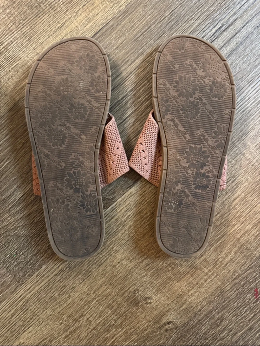 Feria Sandal / Blush / Yellow Box/ No Size present but measurement 26.3cm/10.5 - Picture 4 of 5